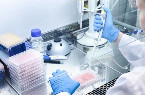 Reaction Injection Molding In Clinical Equipment