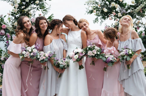 Should Bridesmaids Choose Their Own Dresses