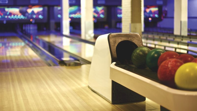 How To Throw A Curveball In Bowling