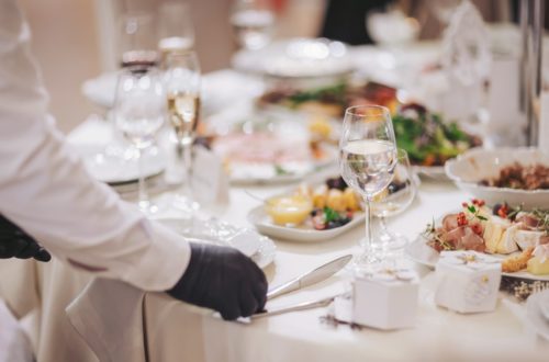 Key Elements That Define The High End Catering Experience