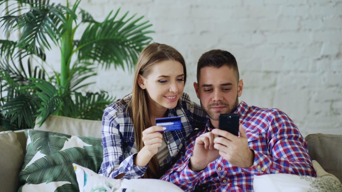 How To Choose The Right Bank As A Young Couple