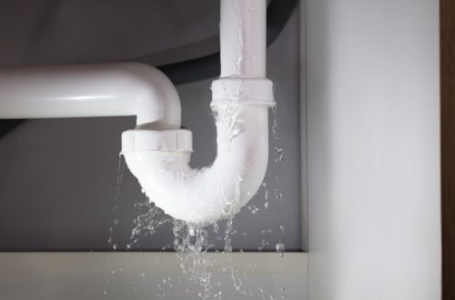 How Hidden Plumbing Issues Affect Daily Living